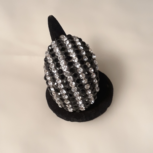 👛2 for $20👛Rhinestone Stretch Ring - Picture 4 of 8